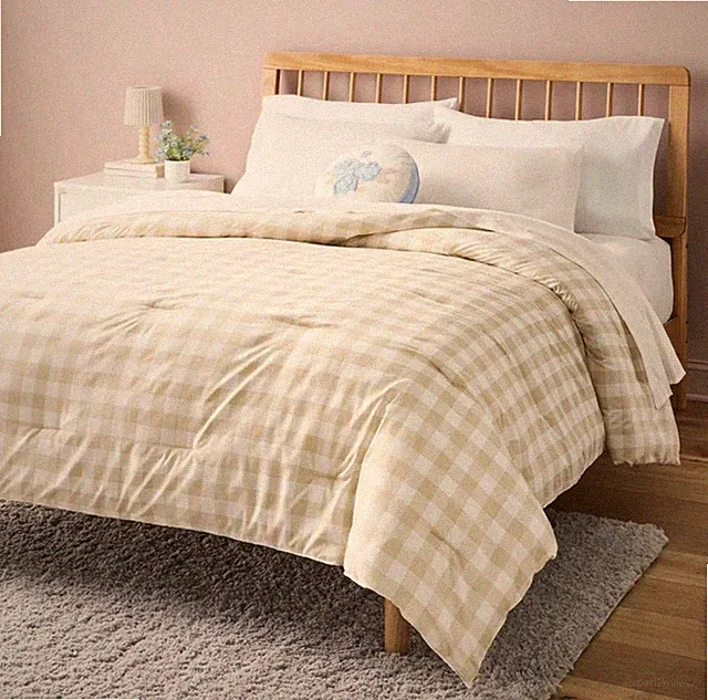 Full/Queen Ivory & Cream Gingham Reversible Microfiber Comforter Room Essentials