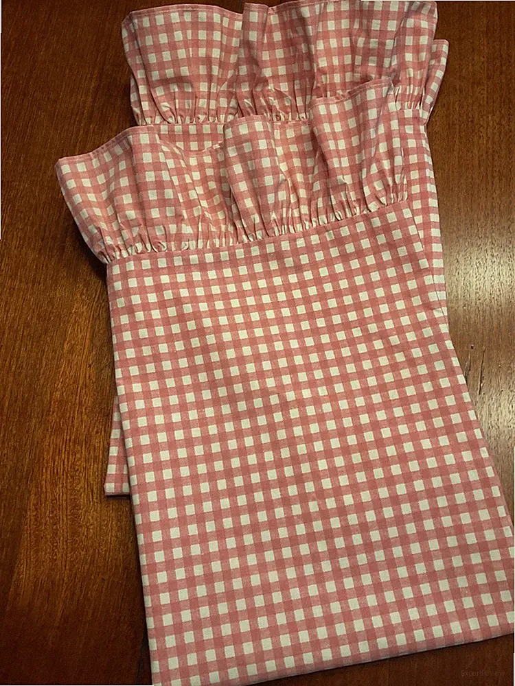 Ralph Lauren Gwen Cynthia Pink/White Gingham Ruffled Standard Pillowcase Set (2)