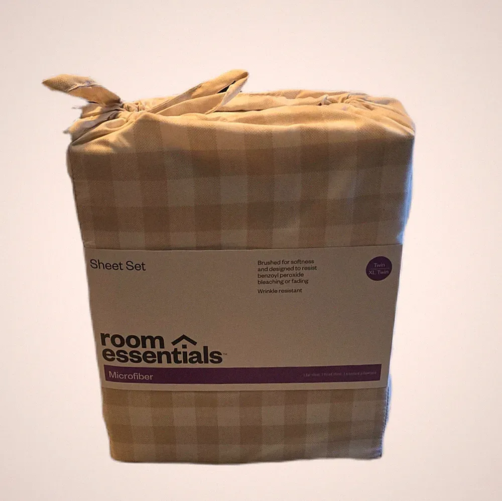 Room Essentials Twin XL Twin Sheet Set Khaki Gingham Microfiber