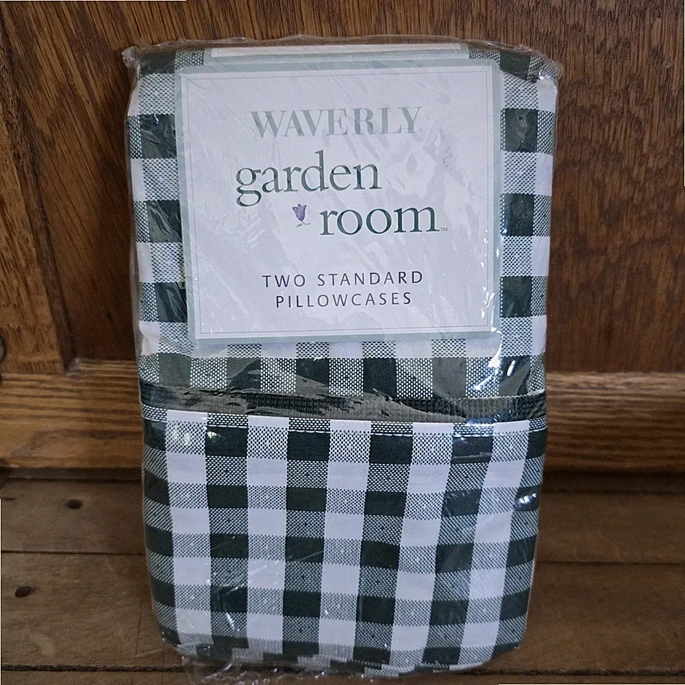 Waverly Garden Room 2 Standard Pillowcases Green Gingham Country Cottege